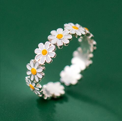 Daisy Crown Ring (Adjustable)