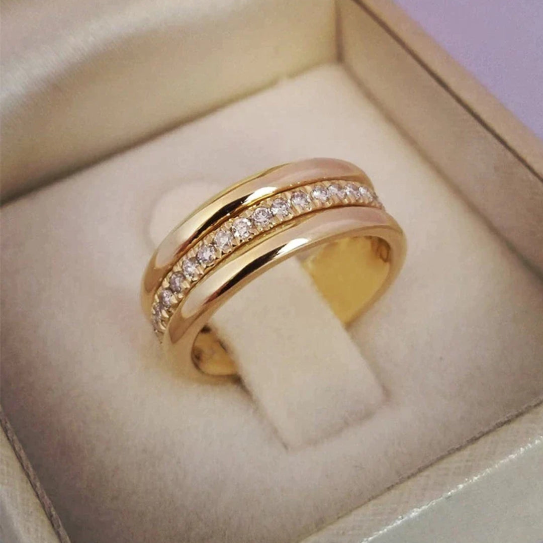 Double Ring with Embedded Zirconia