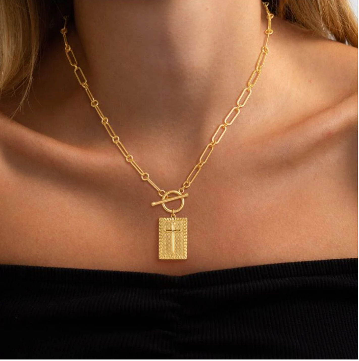 Unique Elegant Cross Necklace