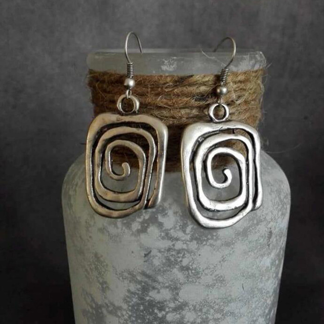 Fashionable Vintage Spiral Earrings