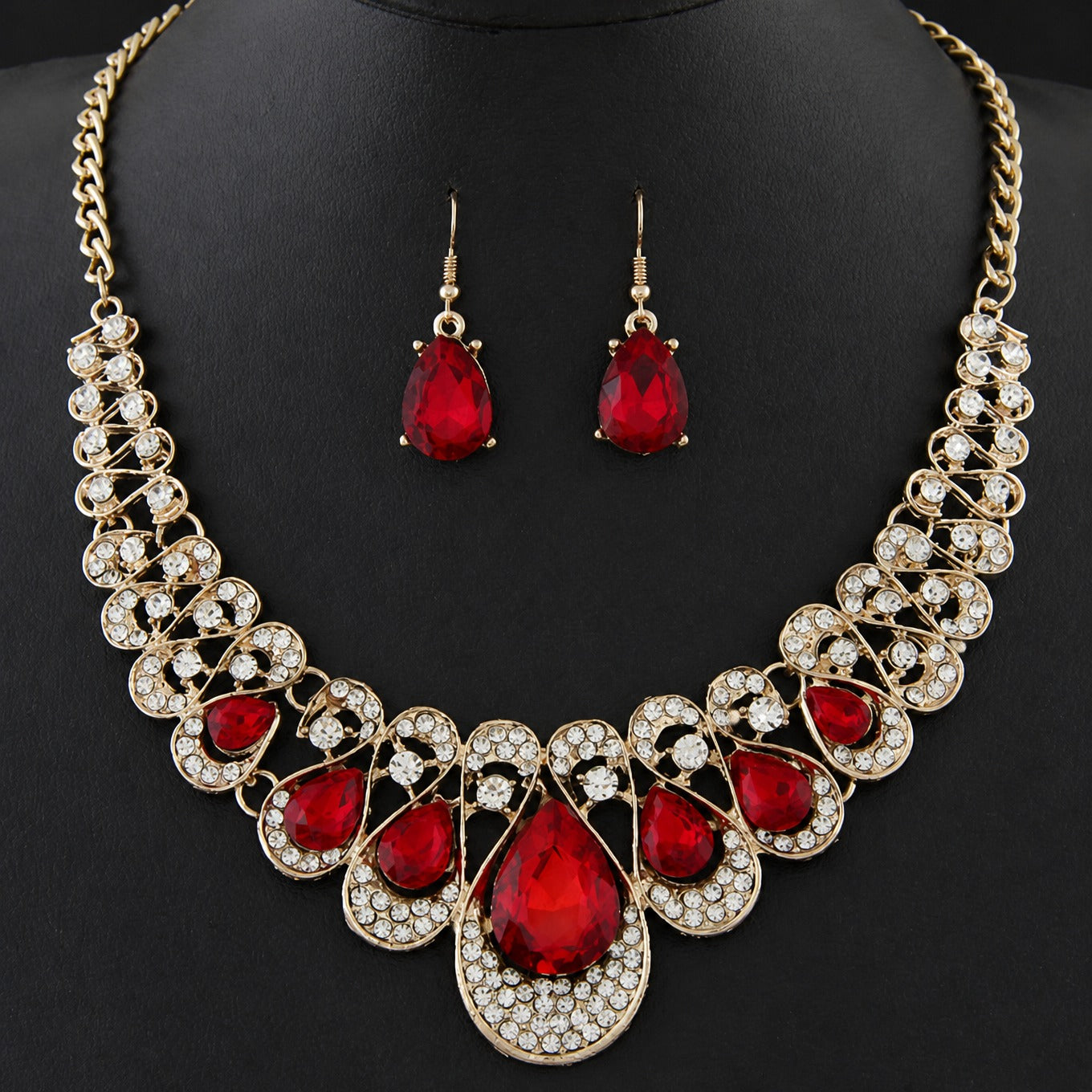 Sophisticated Deep Crimson Gold Jewelry Set