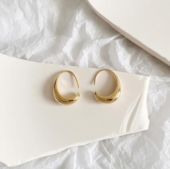 Stylish Gold Hoop Earrings